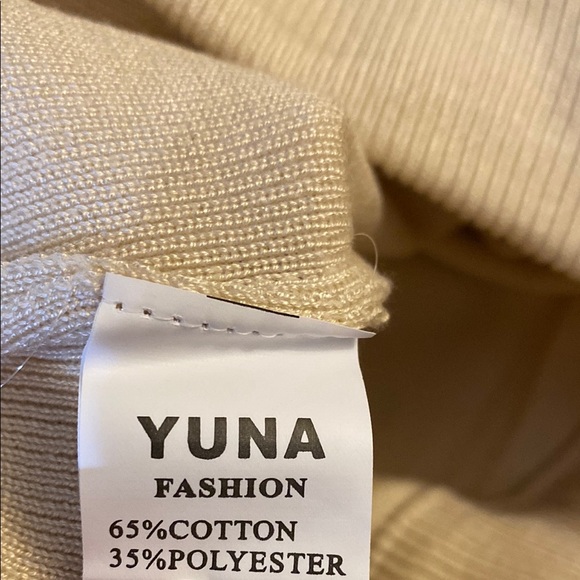 Cream and Black Cropped Cardigan with Matching Pants - Picture 4 of 4